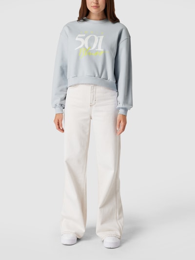 Levi's® Cropped Sweatshirt mit Label-Details Hellblau 1