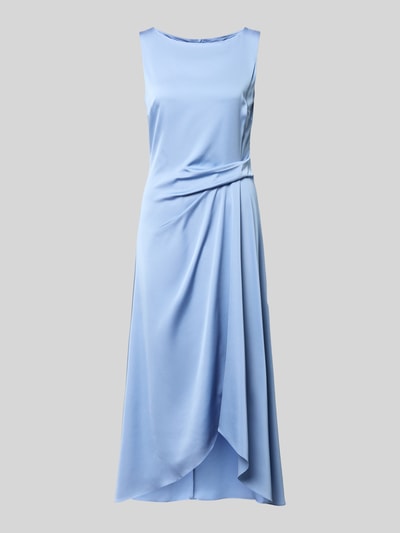 Produktfoto, Cocktailkleid mit asymmetrischem Saum von Vera Mont in Hellblau, Taillierter Schnitt, Raffung an der Taille, Midikleid, U-Boot-Ausschnitt, Rückseitiger Reißverschluss, Rückenlänge bei Größe 36: 128 cm, Brustweite bei Größe 36: 45 cm, fließende Textur, glatte Oberfläche
