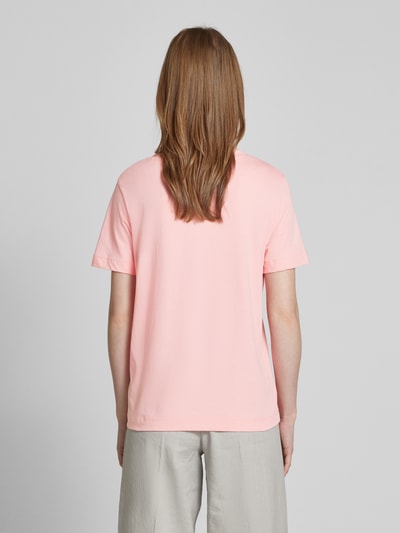 Gant T-Shirt mit Label-Stitching Pink 5