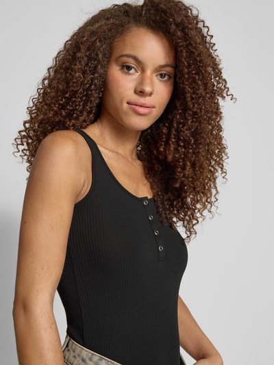 Pieces Slim Fit Tank Top aus Baumwoll-Mix Modell 'KITTE' Black 3