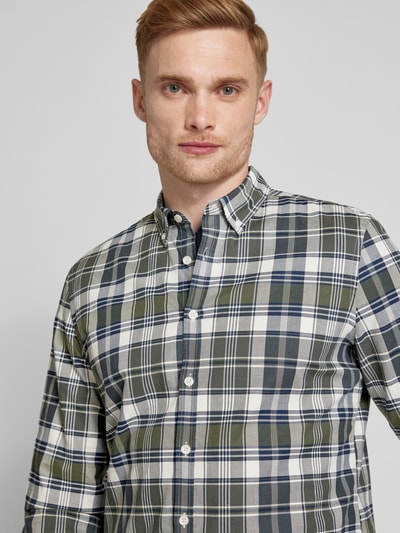 MAERZ Muenchen Koszula casualowa o kroju regular fit z kołnierzykiem typu button down Trawiasty zielony 3