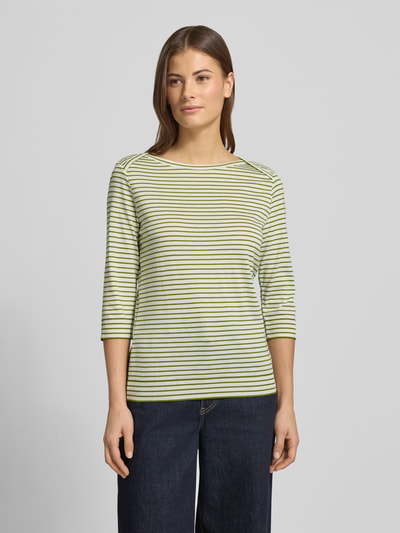 Frauenmodel trägt Longsleeve mit 3/4-Ärmel von Windsor, Lyocell-Baumwoll-Mix, Regular Fit, feine grün-schwarze Streifen, Ganzkörperansicht von vorne.
