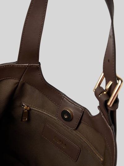 Produktfoto, Tote Bag aus echtem Kalbsleder Modell 'Dora' von FURLA in Braun, Detailansicht Magnetverschluss und Innenfach, goldene Akzente