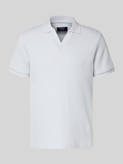 Produktfoto, Regular Fit Strick-Poloshirt mit V-Ausschnitt von MCNEAL in Hellgrau, feine Rippstruktur, Baumwoll-Mix mit Stretch-Anteil, Herrenmode.