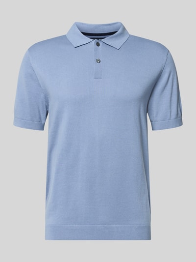 Produktfoto, Regular Fit Poloshirt in Strick-Optik von Christian Berg Men, hellblau, reine Baumwolle, kurzärmelig, Polokragen, elastische Abschlüsse