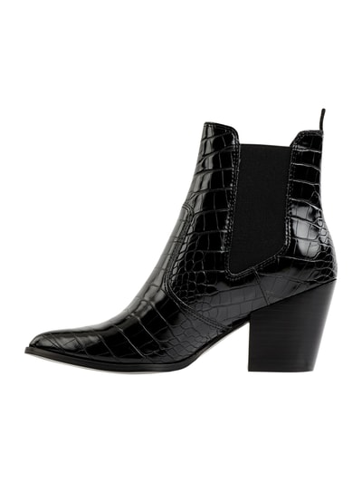 Patricia chelsea bootie hot sale steve madden