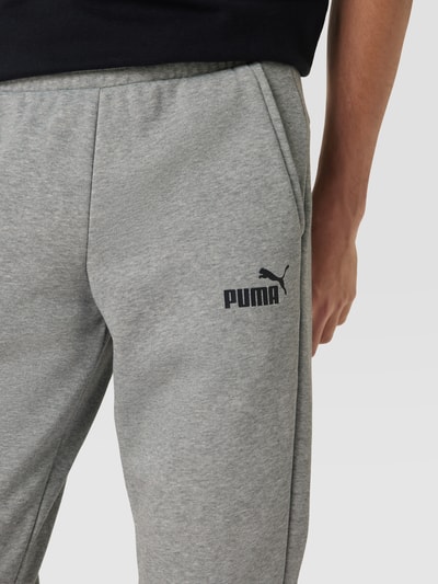 PUMA PERFORMANCE Sweatpants mit Label-Print Mittelgrau 3