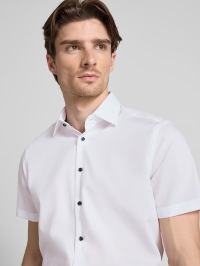 Christian Berg Men Regular Fit Business-Hemd mit Kentkragen Weiss 3