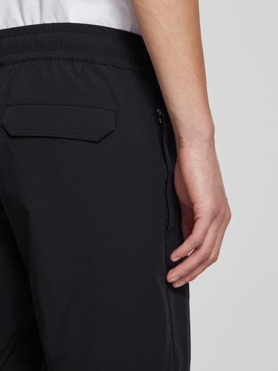 Balr. Regular Fit Shorts mit fixierten Bügelfalten Modell 'Hex-Series' Black 3