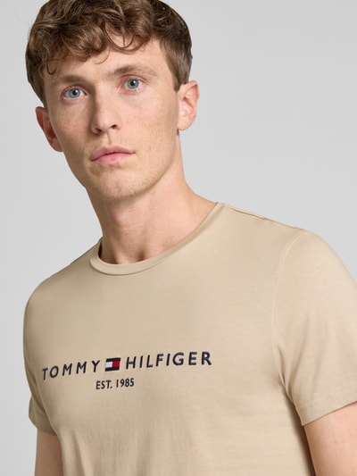 Tommy Hilfiger T-Shirt mit Label-Stitching Beige 3