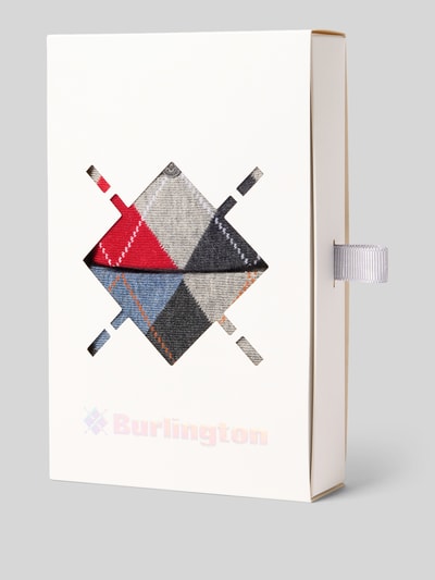 Produktfoto, Socken mit Label-Applikation 2er-Pack von Burlington, elastischer Baumwoll-Mix, grafisches Muster, Verpackung zeigt Label-Print