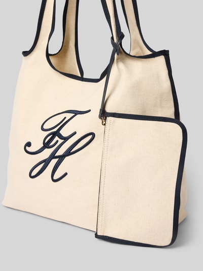Produktfoto, Strandtasche aus Baumwoll-Leinen-Mix von Tommy Hilfiger in Optik: Unifarben mit Magnetverschluss, Hauptfach, abnehmbarem Etui, Logo-Stitching, Kontrastdetails, Tragehenkel, Materialverarbeitung: Canvas