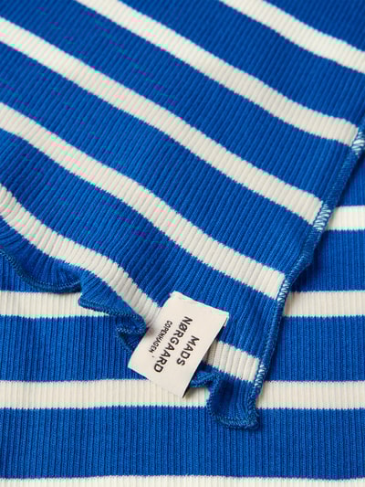 MADS NØRGAARD Szalik z falistym wykończeniem model ‘Thea’ Niebieski 2