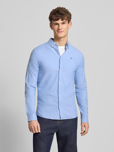 Tommy Jeans Koszula casualowa o kroju slim fit z tkaniny Oxford Jasnoniebieski melanż 4