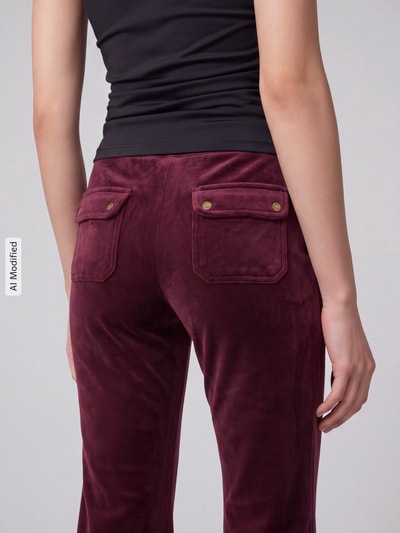 Juicy Couture Spodnie dresowe z efektem aksamitu model 'Layla Gold' Ciemnoczerwony 3