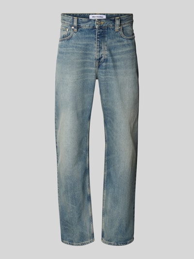 Produktfoto, Straight Fit Jeans im 5-Pocket-Design von WON HUNDRED aus Reine Baumwolle in mittelblauer Waschung mit sichtbarem Knopfverschluss und Reißverschluss.