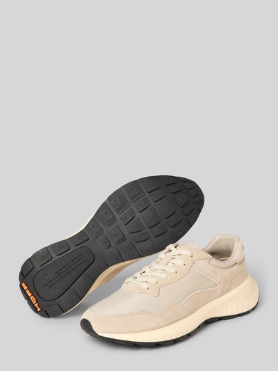 Produktfoto, Sneaker mit Schnürverschluss Modell 'City' von HOFF, beige mit Kontrastbesatz, profilierte Sohle, abgerundete Passform, Absatzhöhe 5 cm, Schafthöhe 6 cm, Schaftweite 7 cm