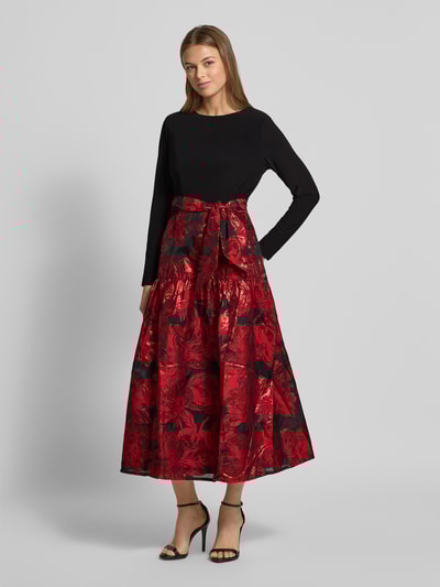 Adrianna Papell Avondjurk met 2-in-1-look. Rood - 1