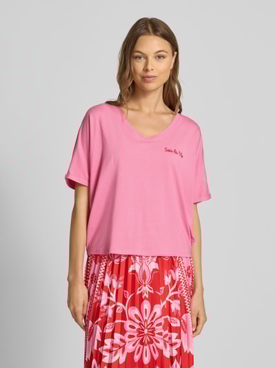 Oui Boxy fit T-shirt met V-hals Roze - 4