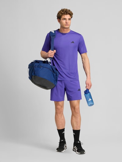 adidas Training Regular Fit Sport-T-Shirt mit Logo-Print Lila 5