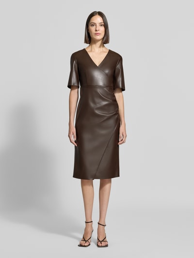 Armani Exchange Midikleid in Leder-Optik Dunkelbraun 4