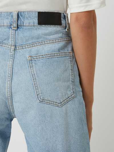 Karo Kauer Straight Fit Jeansshorts aus Baumwolle Modell 'Lulu' Hellblau 3