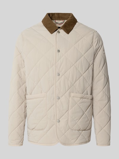 Produktfoto, Regular Fit Jacke in Stepp-Optik Modell 'Rapid' von CINQUE in Beige mit Umlegekragen und aufgesetzten Taschen, elastischer Material-Mix, sichtbare Knopfleiste, Steppmuster, neutrale Farben, Kontext: Herren Jacke, Rückenlänge 73 cm, Schulterbreite 45 cm, Brustweite 56 cm, Ärmellänge 67 cm