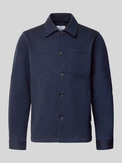 Produktfoto, Slim Fit Hemdjacke mit Viskose-Anteil von Lindbergh, dunkelblau, Umlegekragen, Brust- und Eingrifftaschen, strukturierte Oberfläche