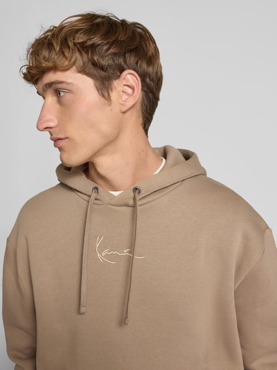 KARL KANI Hoodie mit Label-Stitching Taupe 3