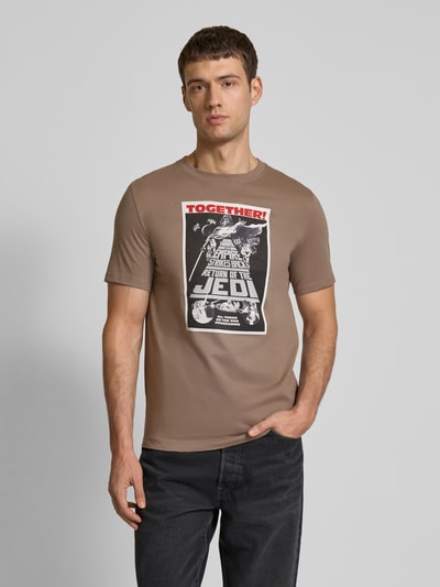 s.Oliver RED LABEL Regular Fit T-Shirt aus Baumwolle mit Starwars®-Print Hellbraun 4