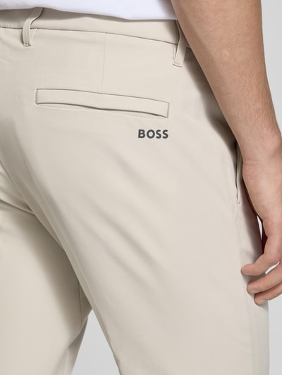 BOSS Green Spodnie o kroju slim fit z trokami model ‘T_COMMUTER’ Piaskowy 3