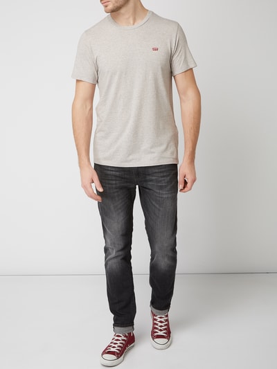 Levi's® T-shirt z naszywką z logo Jasnoszary melanż 1