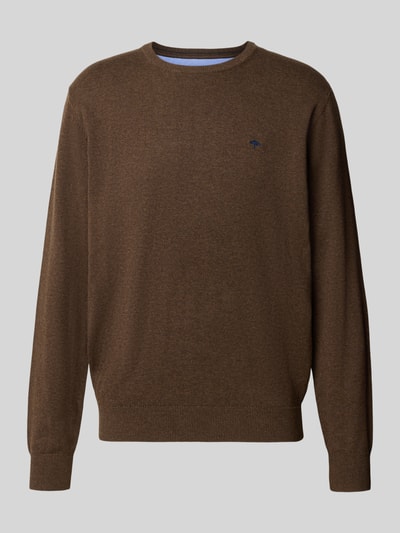 Produktfoto, Strickpullover aus reiner Baumwolle mit Logo-Stickerei von Fynch-Hatton in Braun, Regular Fit, gerippte Abschlüsse, Strick-Optik
