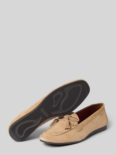 Produktfoto, Loafer aus echtem Veloursleder Modell 'HILLARY' von Vagabond, Optik: Unifarben, Schuhspitze: Quadratisch, Abgerundet, Absatzform: Flach, Applikation: Schleife, Verschluss: Schlupf/offen, Sohle: Strukturiert, Materialverarbeitung: Velours, Material: Echtleder