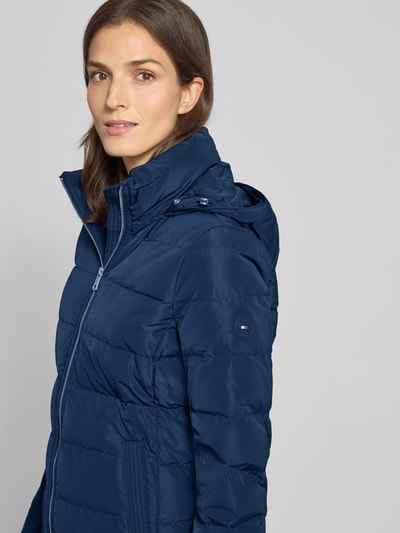 Tommy Hilfiger Płaszcz puchowy o kroju slim fit z odpinanym obszyciem z imitacji futra Granatowy 3