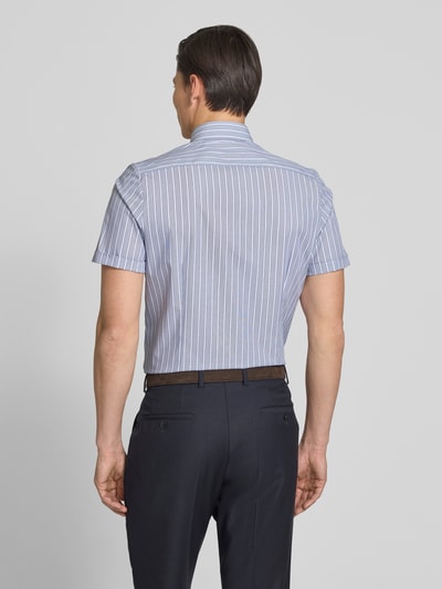 OLYMP Level 5 Slim Fit Business-Hemd mit Blockstreifen und Kentkragen Marine 5