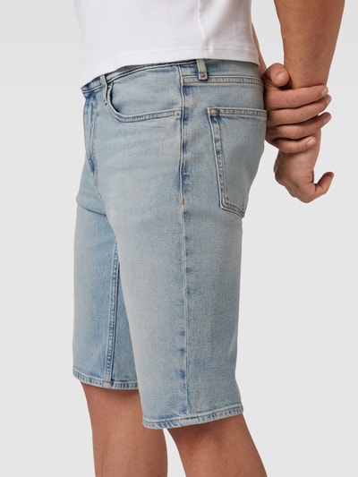 Calvin Klein Jeans Bermudas in Denim-Optik Hellblau 3