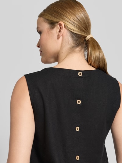 Frauenmodel trägt knielanges Kleid aus Leinen-Viskose-Mix Modell 'LAVA' von FREE/QUENT, schwarze Farbe, Detailaufnahme Rückansicht.