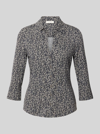 Produktfoto, Shaped Fit Blusenshirt aus Viskose-Mix von Marc O'Polo, kwiatowy wzór na całej powierzchni, kołnierzyk koszulowy, rękaw o dł. 3/4, dekolt w serek, listwa guzikowa, pas na plecach, wykończenie materiału: mieszanka wiskozy