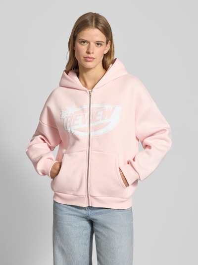 Review Sweatjacke mit Logo und Känguru-Tasche Rose 4