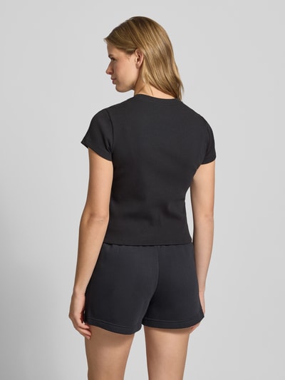 Nike Cropped T-Shirt in Ripp-Optik mit Logo Black 5