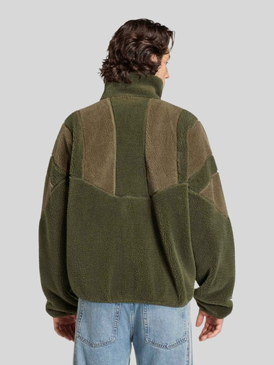 adidas Originals Relaxed Fit Teddyjacke mit Stehkragen Oliv 5