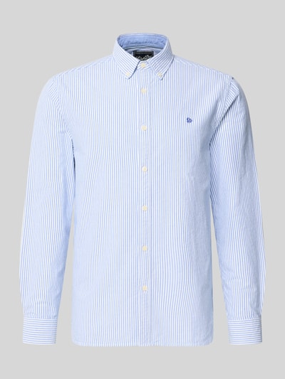 Produktfoto, Regular Fit Freizeithemd mit Logo-Stitching von Superdry, feines blau-weißes Streifenmuster, Reine Baumwolle, Button-Down-Kragen, Knopfleiste, Sportmanschetten, Rückenlänge 73 cm, Schulterbreite 40 cm, Ärmellänge 63 cm, Herren