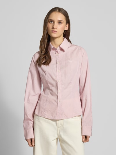 GUESS Jeans Slim Fit Hemdbluse aus reiner Baumwolle Pink 4