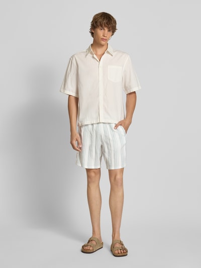 Jack & Jones Regular Fit Shorts mit elastischem Bund Modell 'JAIDEN' Offwhite 1