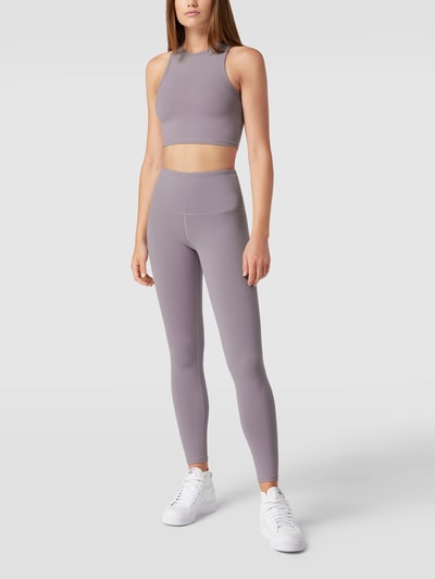 REVIEW Crop Top mit Racerback Purple 1