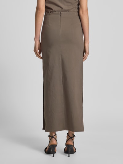 My Essential Wardrobe Maxirock mit Reißverschluss auf der Rückseite Modell 'Sora' Dunkelbraun 5