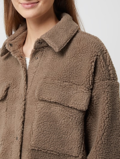Noisy May Oversized Hemdmantel aus Teddyfell Modell 