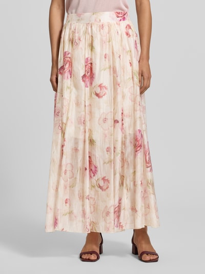 Frauenmodel trägt Midirock aus Lyocell-Mix Modell 'Ka44therine' von ZABAIONE mit Allover-Look in Creme und Rosa, Ganzkörperansicht von vorne. Damen Midirock, A-Linie, Bundweite Größe S: 36 cm, Gesamtlänge Größe S: 97 cm.
