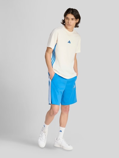 adidas Sportswear Regular Fit T-Shirt aus reiner Baumwolle Offwhite 1